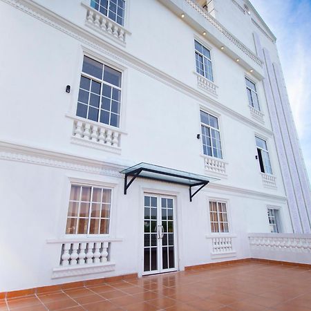 Crown Regency- Badulla Hotel Exterior photo