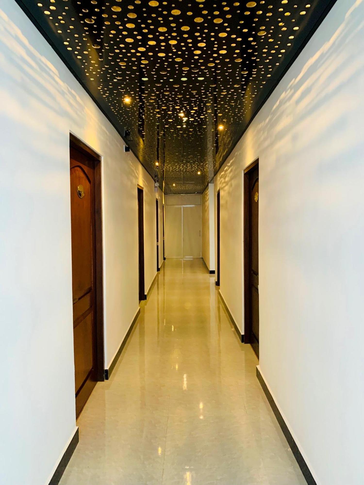 Crown Regency- Badulla Hotel Exterior photo